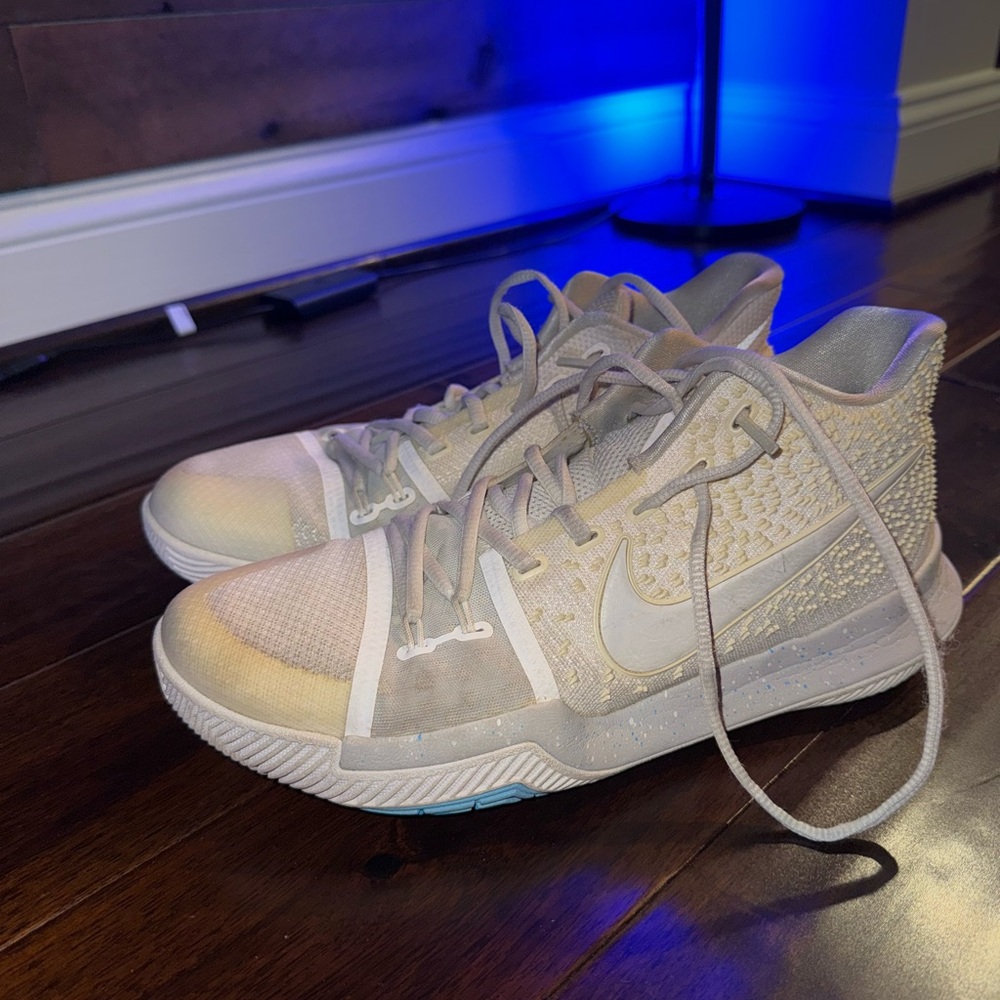 Kyrie Nike White Basketball Shoes